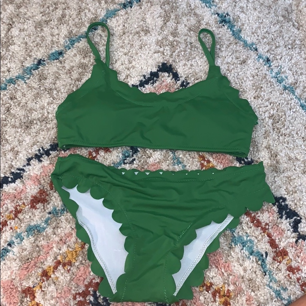 Green scallop bikini